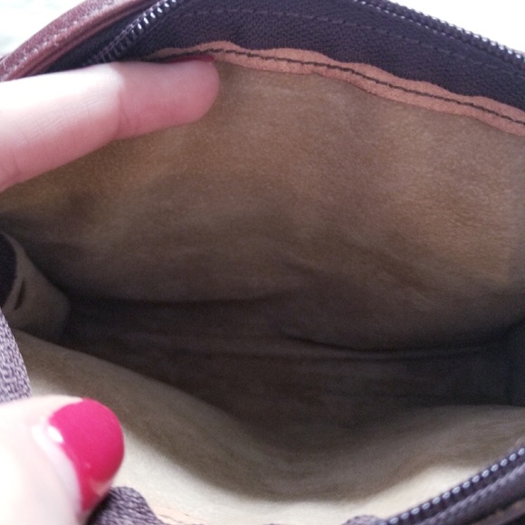 Vintage Brahmin Crossbody - Picture 4 of 4